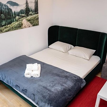 Studio 14 Brasov Luaran gambar